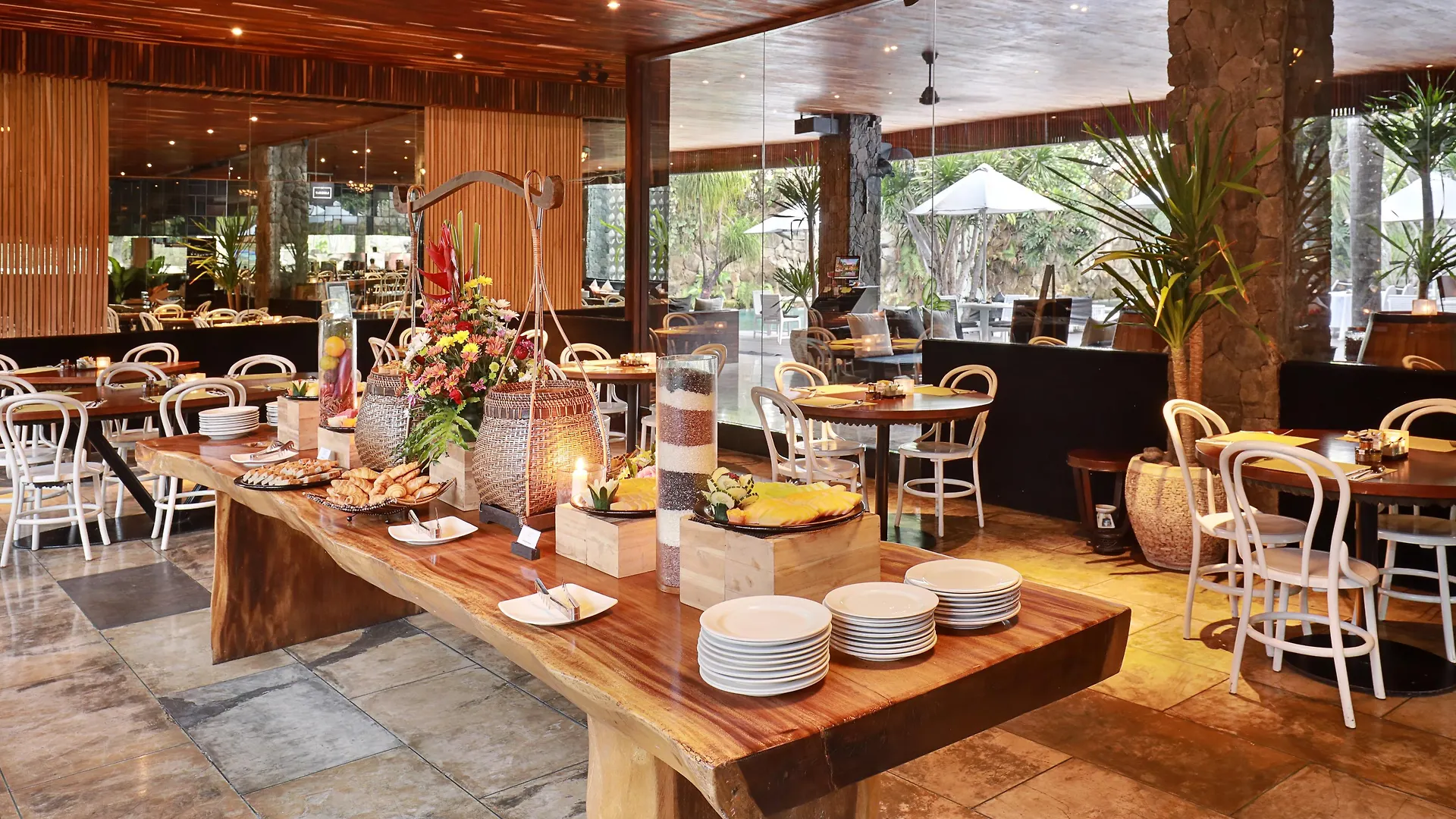 Peppers Seminyak Villa
